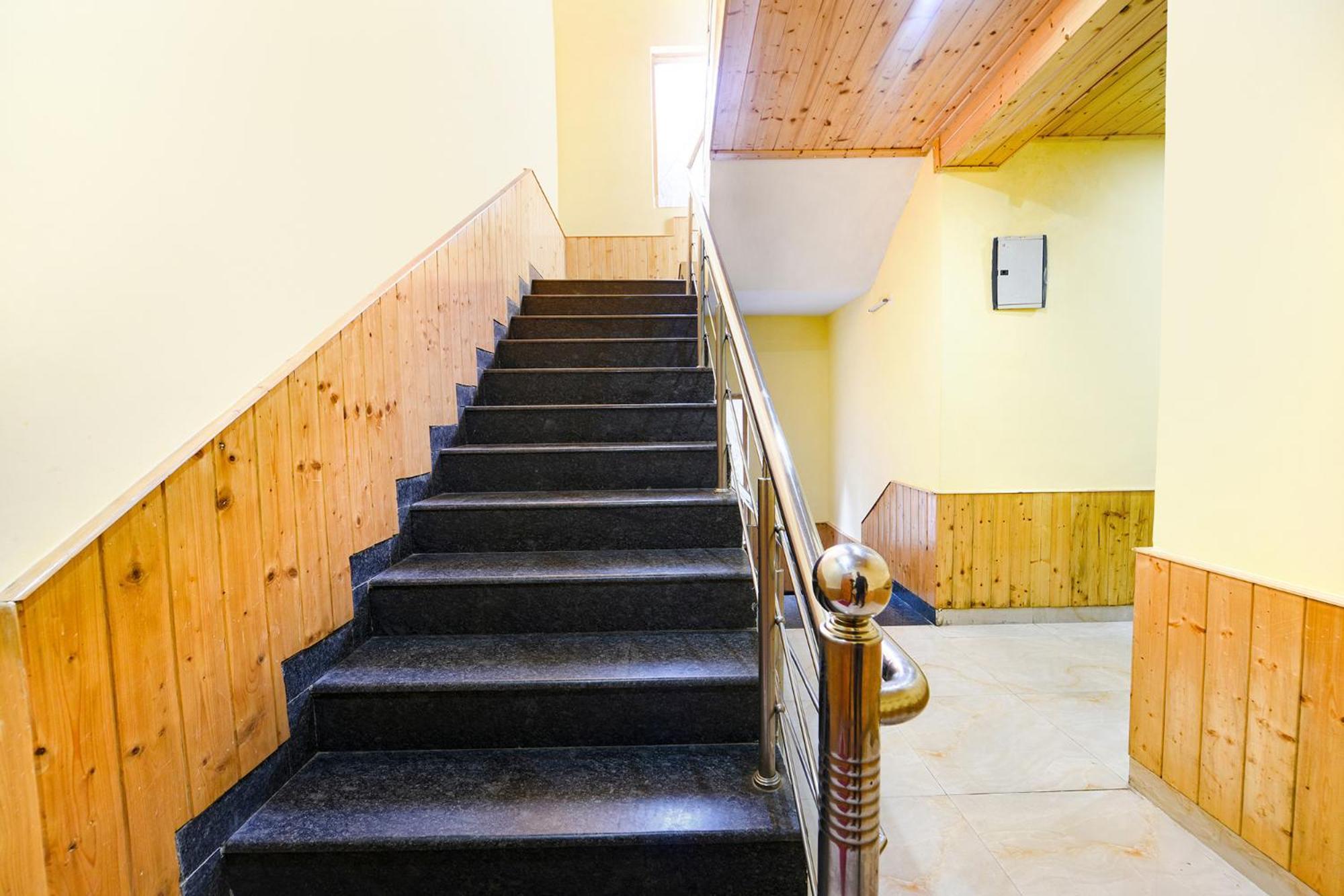 Fabhotel Anant Meadows Manāli Екстериор снимка